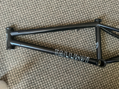 ** Pre-Owned ** S&M TallBoy 21TT ** Pre-Owned**