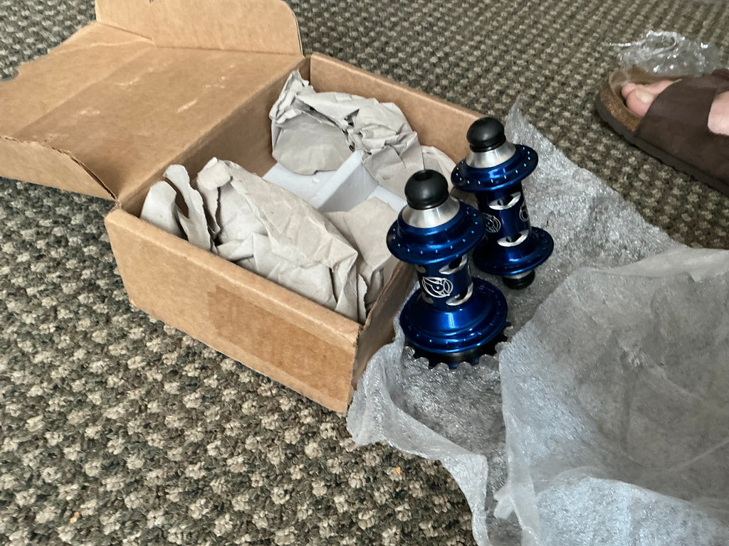 Profile Racing Mini Cat's Eye Cassette Hub Set (Blue). NOS