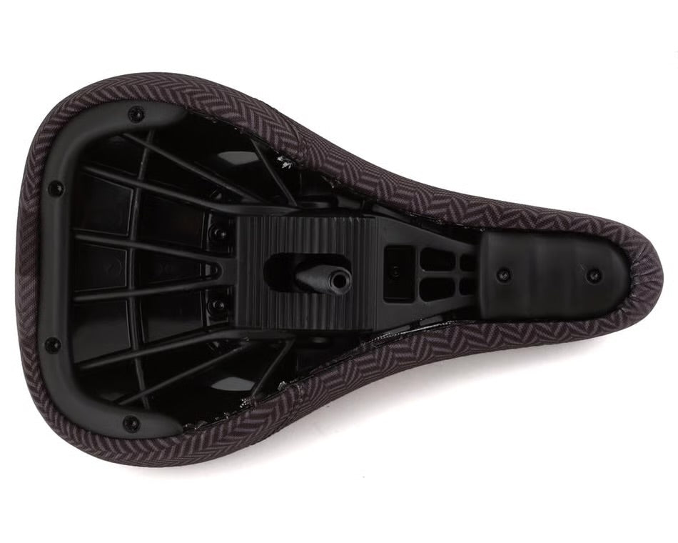 Merritt Billy Perry Pivotal Seat (Black)