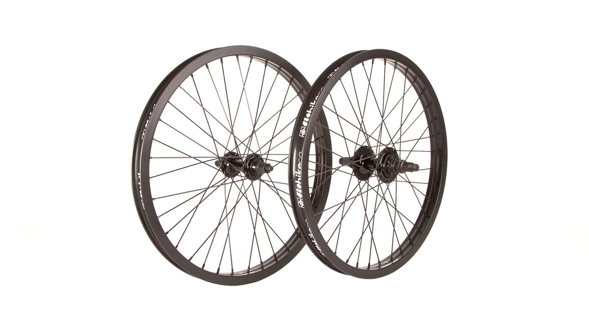 Fit Bike Co OEM 20in wheelset hub detail, sealed bearing